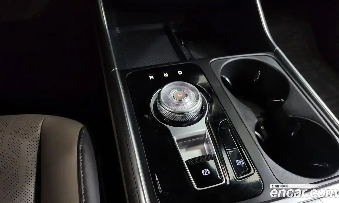 Kia Canival 2025 1.6 Автомат в Москве № 611230, фото 9