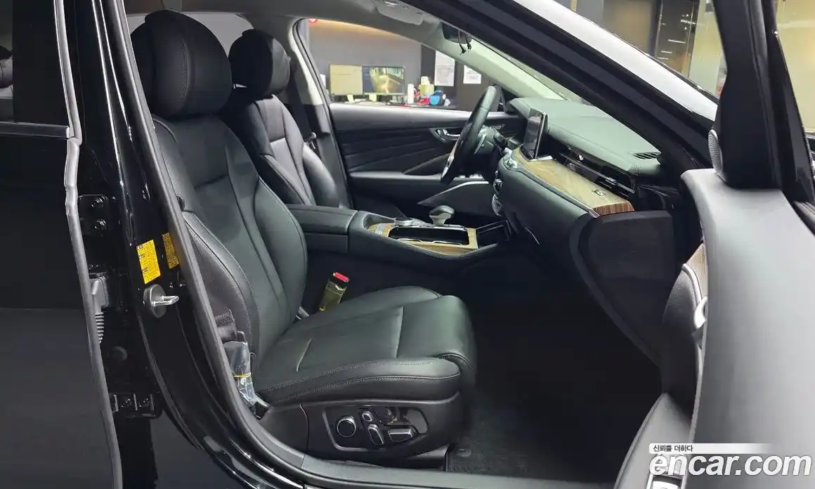 Kia K9 2023 3.8 Автомат в Москве № 611381, фото 11