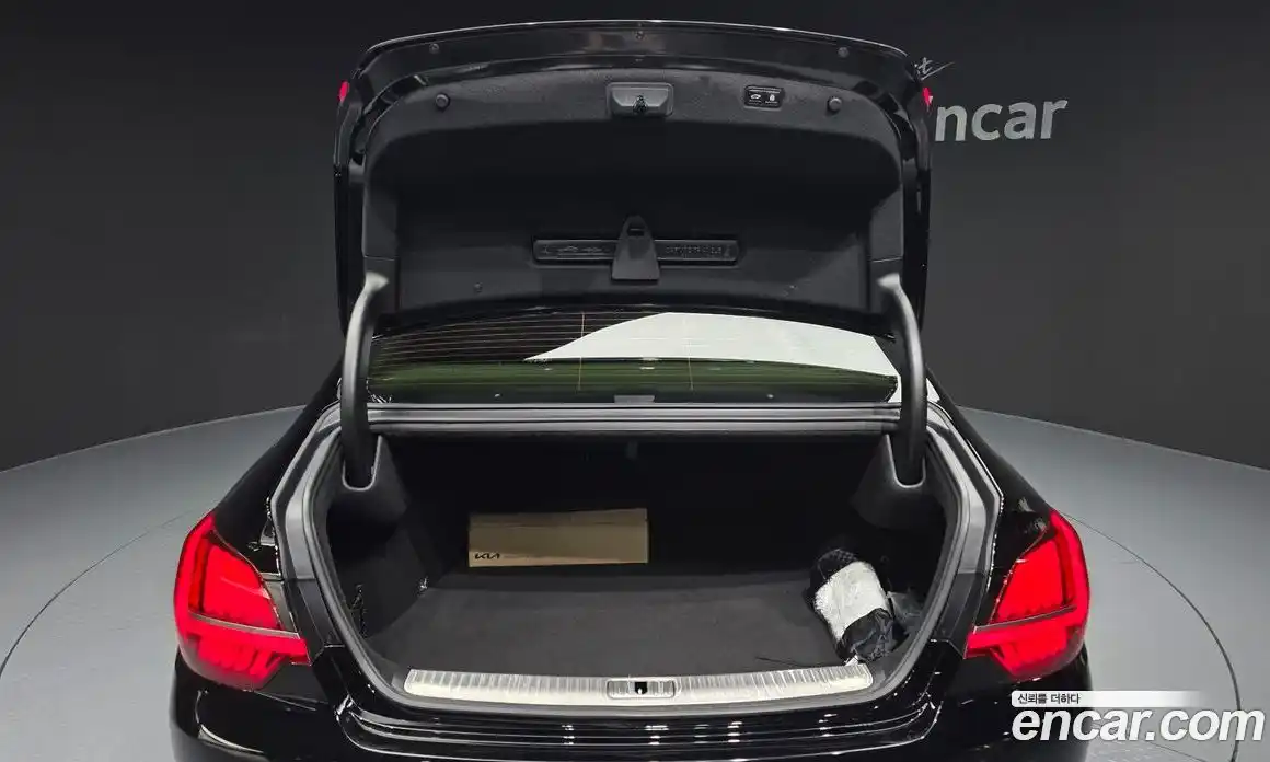 Kia K9 2023 3.8 Автомат в Москве № 611381, фото 20