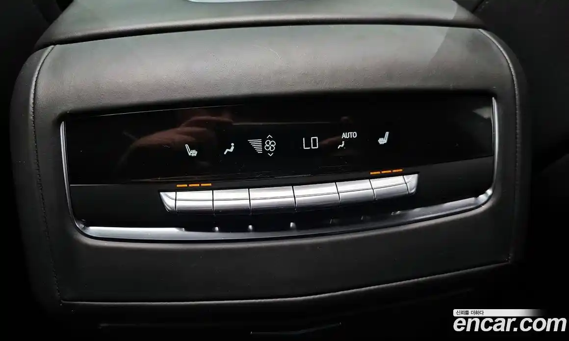 Cadillac Escalade 2022 6.2 Автомат в Москве № 611583, фото 17