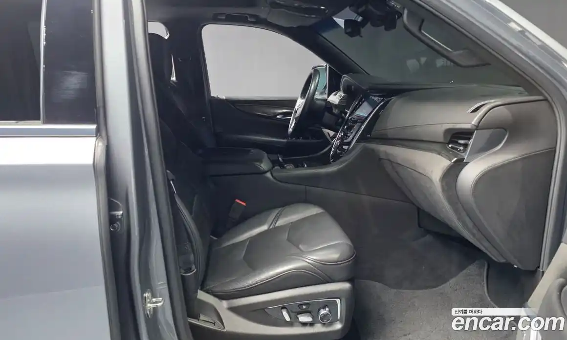 Cadillac Escalade 2018 6.2 Автомат в Москве № 611590, фото 11