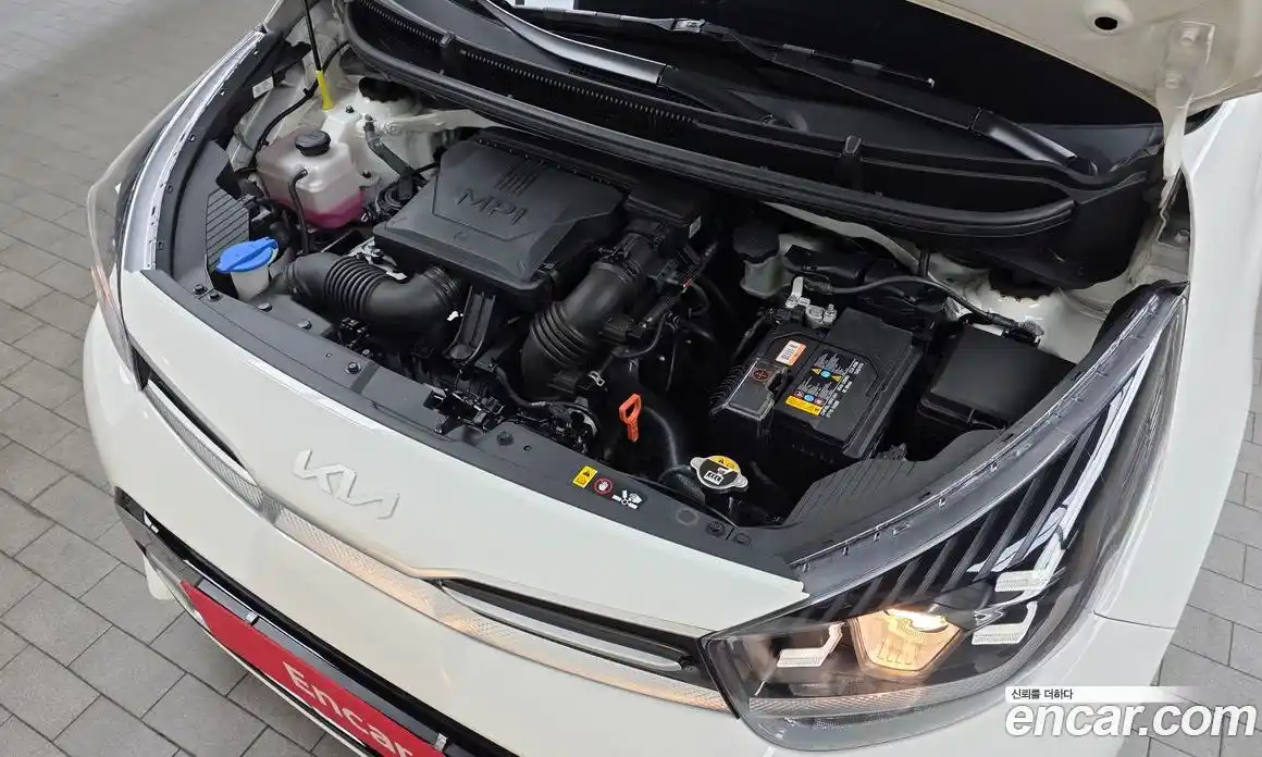 Kia Morning 2023 1.0 Автомат в Москве № 612617, фото 6