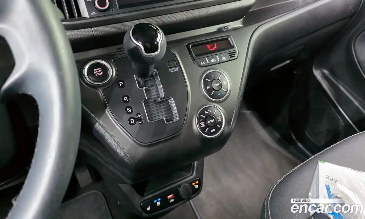 Kia Ray 2023 1.0 Автомат в Москве № 613060, фото 9