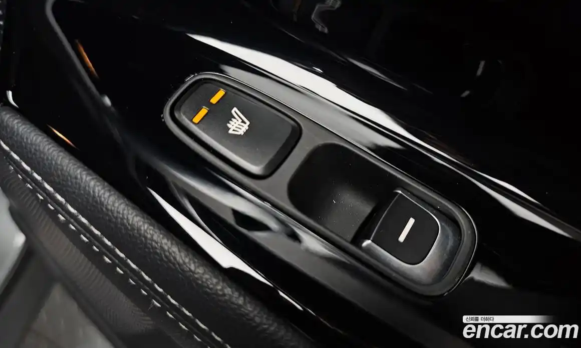 Kia Niro 2018 1.6 Автомат в Москве № 613121, фото 18