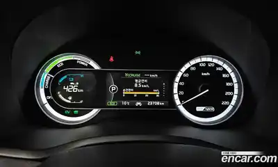 Kia Niro 2018 1.6 Автомат в Москве № 613121, миниатюра 8