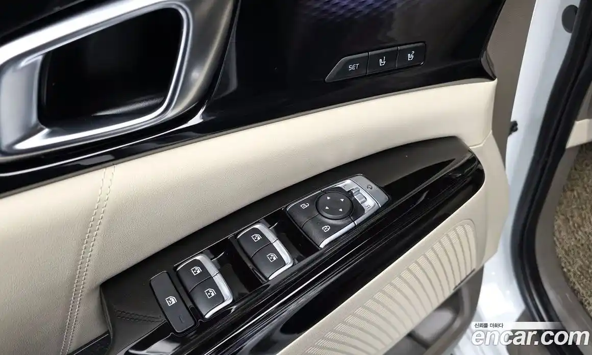 Kia Canival 2023 3.5 Автомат в Москве № 613146, фото 17