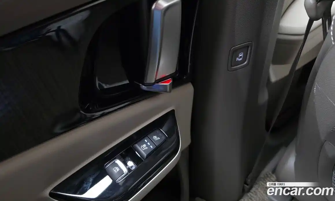 Kia Canival 2023 3.5 Автомат в Москве № 613146, фото 18