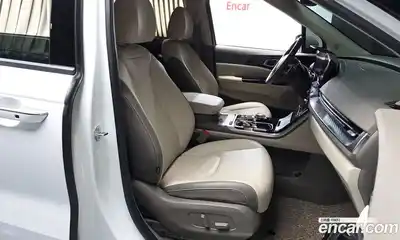 Kia Canival 2023 3.5 Автомат в Москве № 613146, миниатюра 10