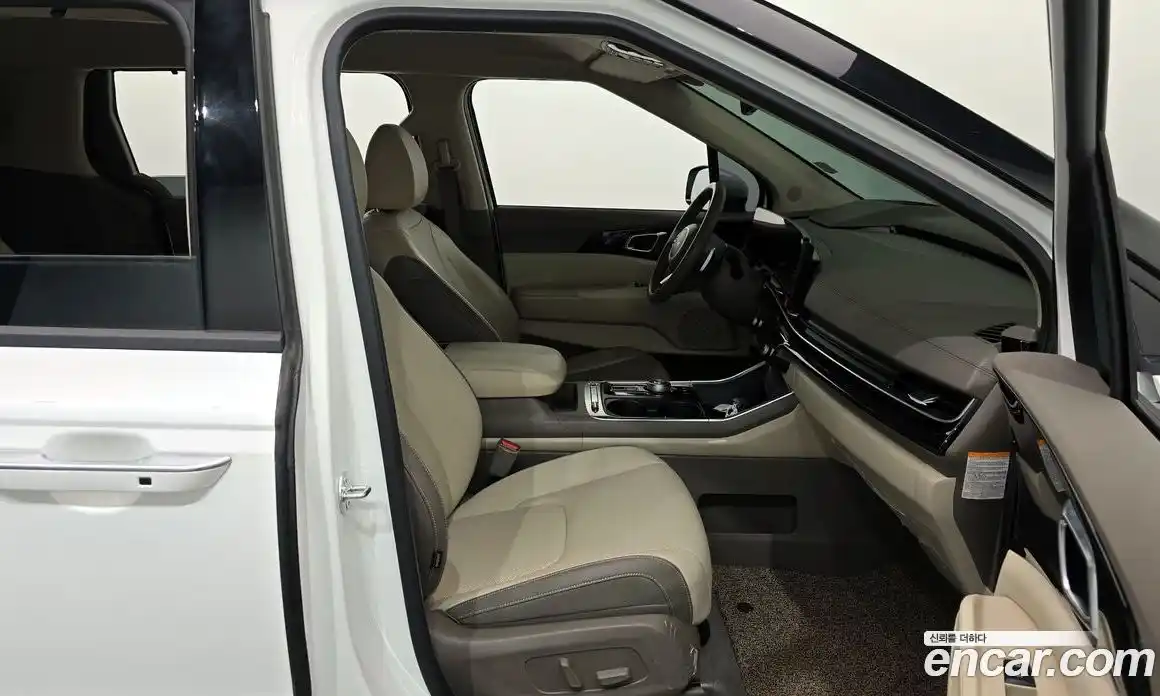 Kia Canival 2024 1.6 Автомат в Москве № 613250, фото 11