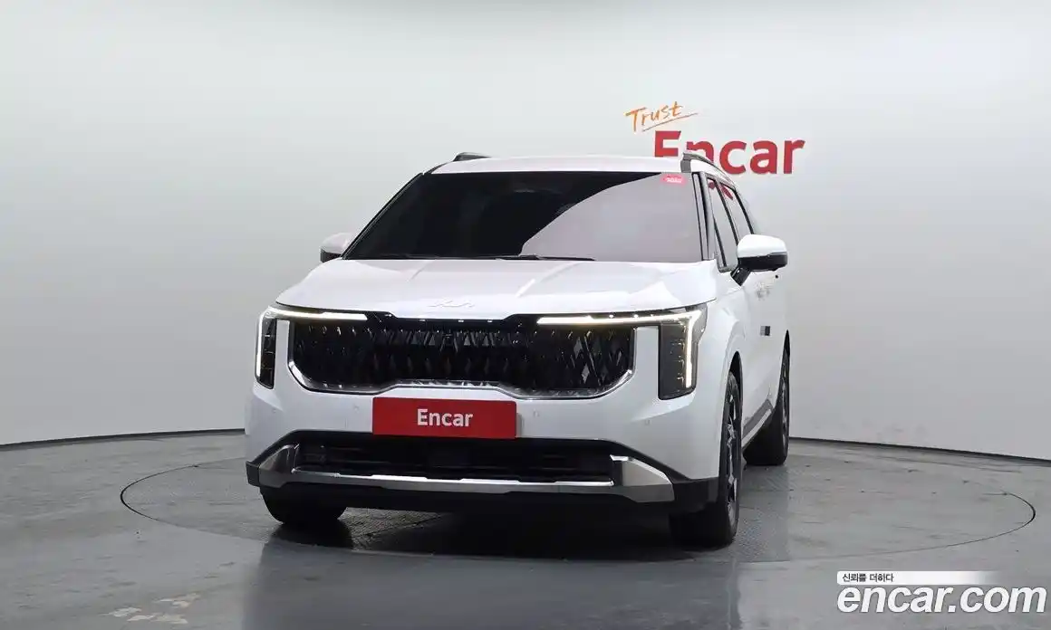 Kia Canival 2024 1.6 Автомат в Москве № 613250, фото 3