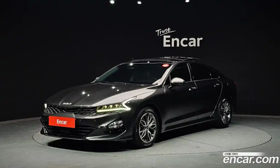 Kia K5 2022 2.0 Автомат в Москве № 613322, фото 1