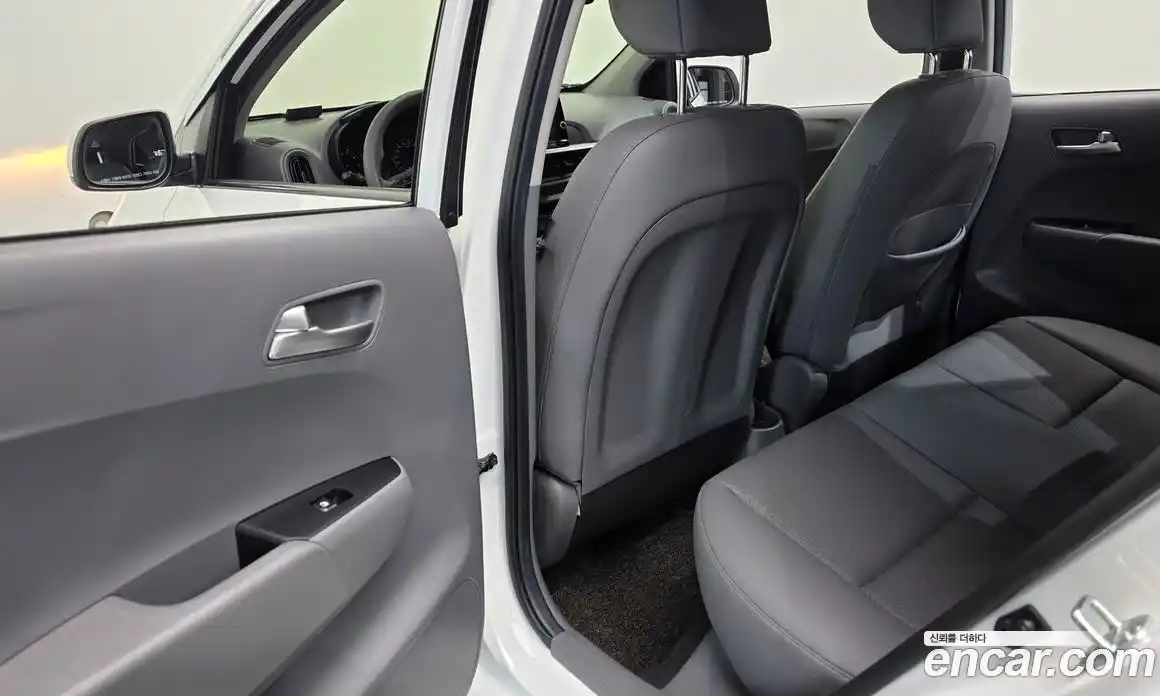 Kia Morning 2021 1.0 Автомат в Москве № 613351, фото 19