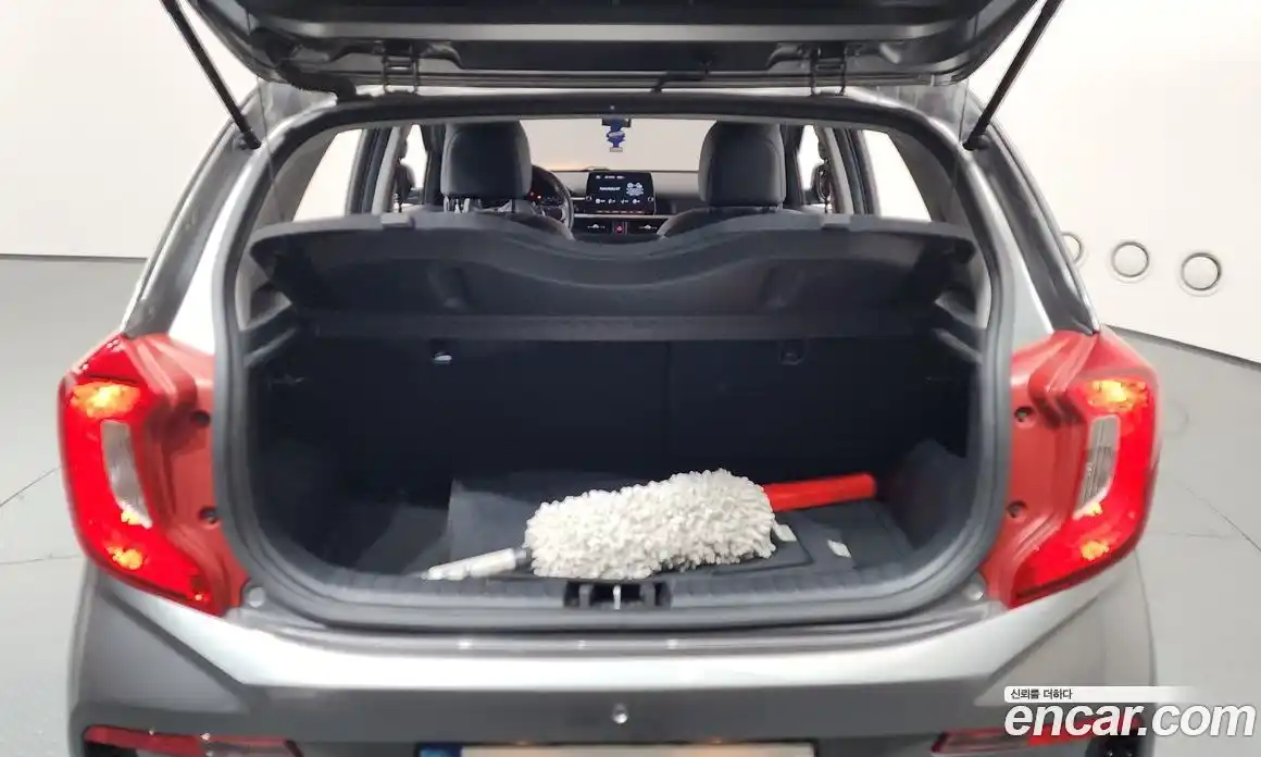 Kia Morning 2022 1.0 Автомат в Москве № 613404, фото 19