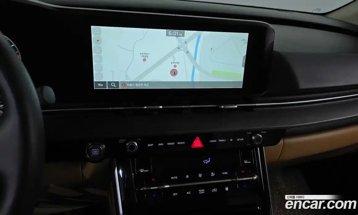 Kia Canival 2023 3.5 Автомат в Москве № 613405, фото 14