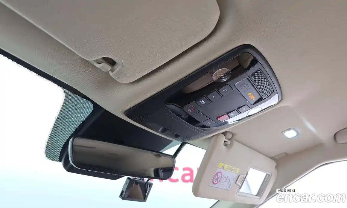 Kia Canival 2023 3.5 Автомат в Москве № 613405, фото 17