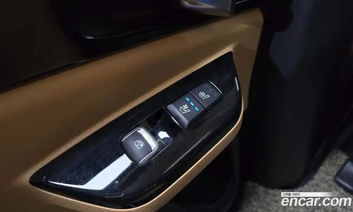 Kia Canival 2023 3.5 Автомат в Москве № 613405, фото 19