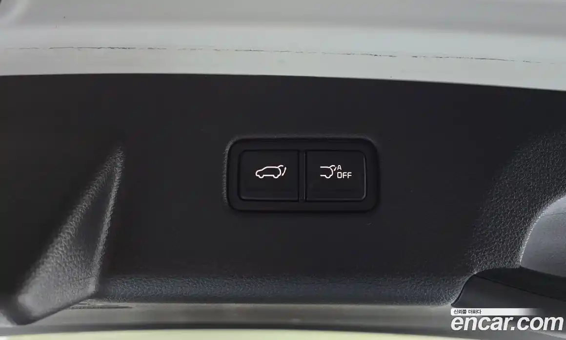 Kia Canival 2023 3.5 Автомат в Москве № 613405, фото 20