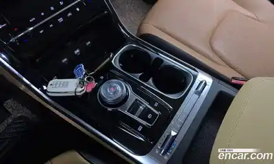 Kia Canival 2023 3.5 Автомат в Москве № 613405, миниатюра 9