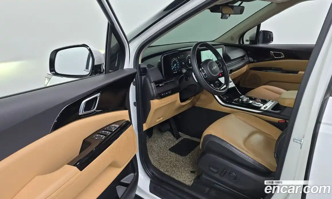 Kia Canival 2023 3.5 Автомат в Москве № 613405, фото 10