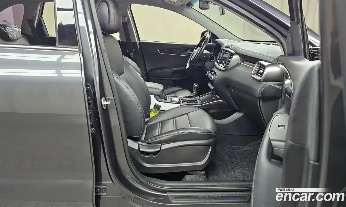 Kia Sorento 2016 2.0 Автомат в Москве № 613407, фото 11