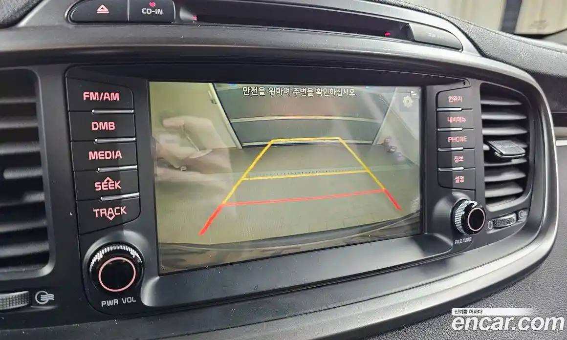 Kia Sorento 2016 2.0 Автомат в Москве № 613407, фото 17