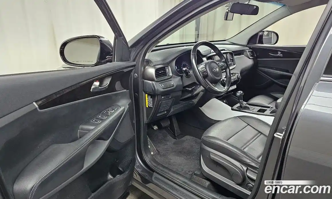 Kia Sorento 2016 2.0 Автомат в Москве № 613407, фото 10