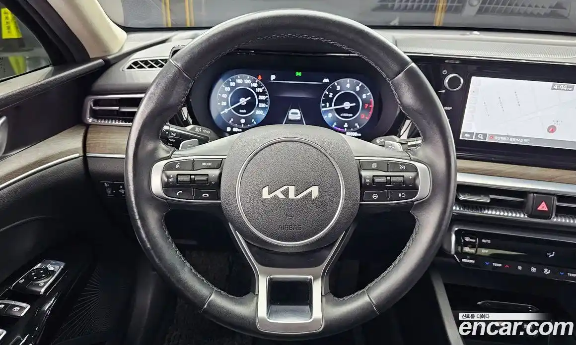 Kia K5 2023 2.0 Автомат в Москве № 613846, фото 13