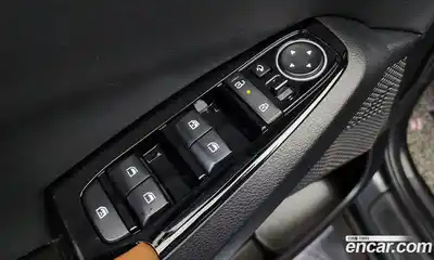 Kia Seltos 2024 1.6 Автомат в Москве № 613899, миниатюра 12