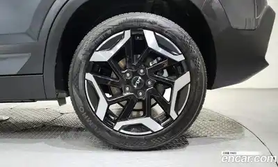 Kia Seltos 2024 1.6 Автомат в Москве № 613899, миниатюра 5