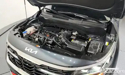 Kia Seltos 2024 1.6 Автомат в Москве № 613899, миниатюра 6