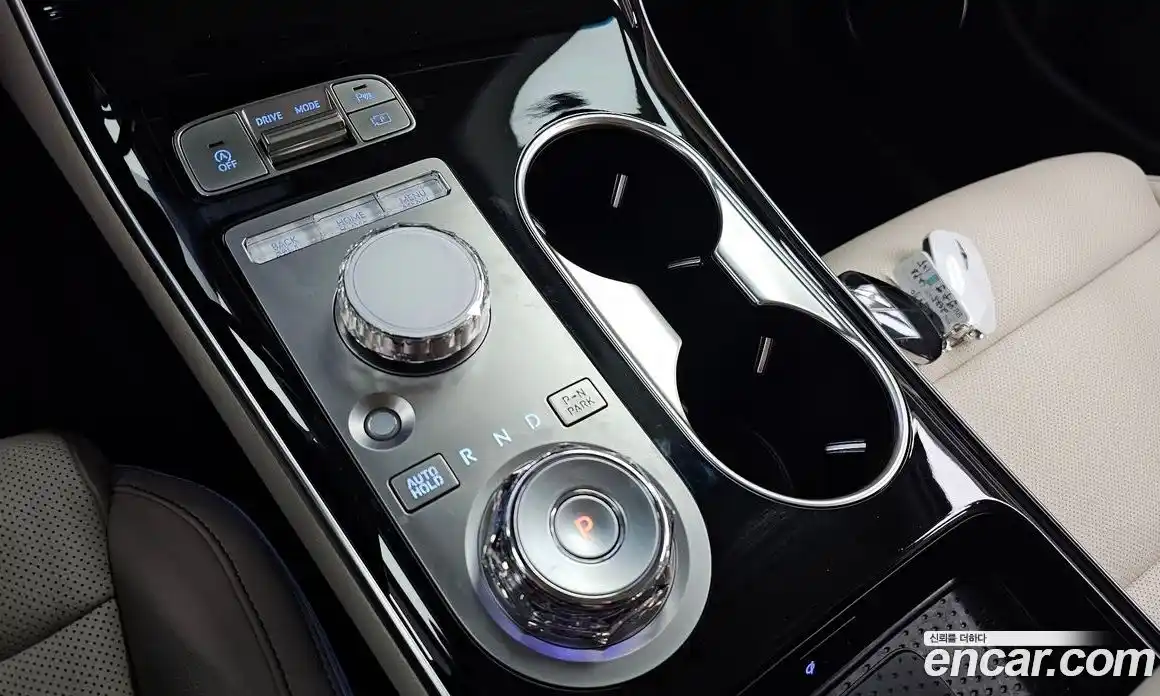 Genesis GV70 2025 2.5 Автомат в Москве № 614500, фото 9