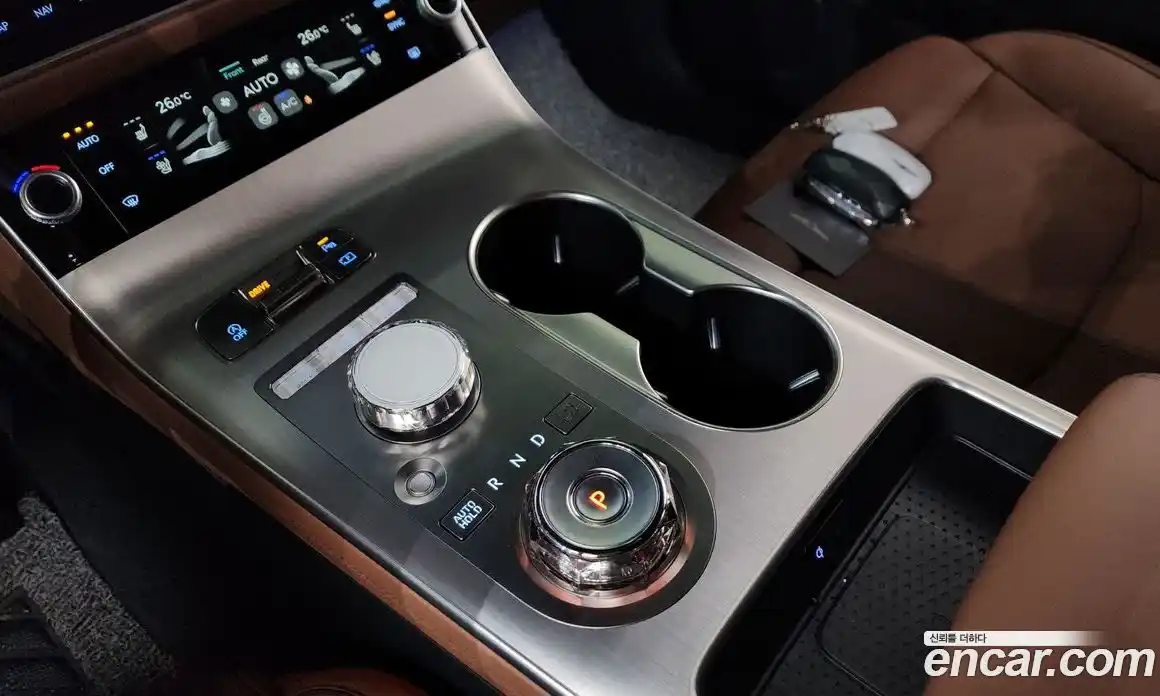 Genesis GV70 2025 2.5 Автомат в Москве № 614566, фото 9