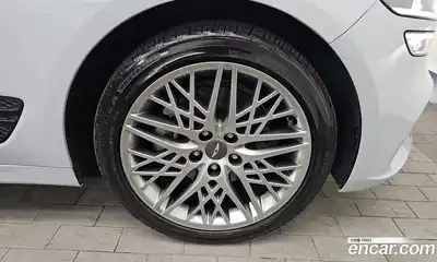 Genesis G70 2023 2.0 Автомат в Москве № 614778, миниатюра 5