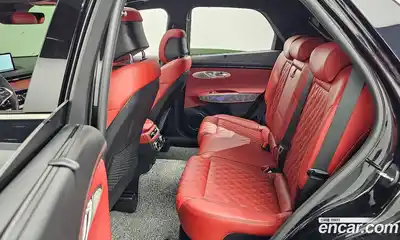 Genesis GV70 2024 2.5 Автомат в Москве № 614802, миниатюра 12