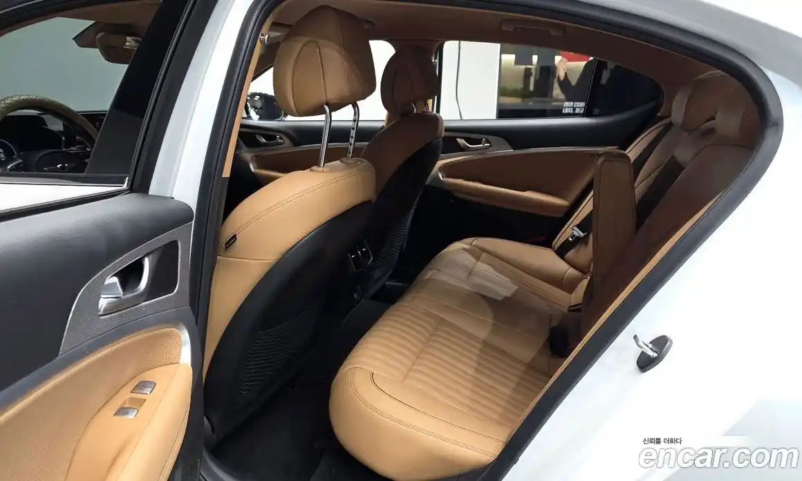 Genesis G70 2022 2.0 Автомат в Москве № 614837, фото 11