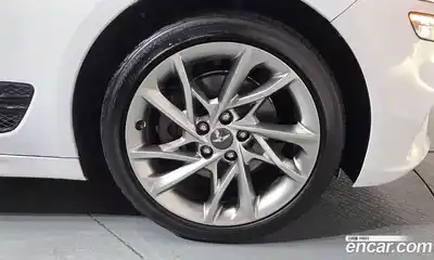 Genesis G70 2022 2.0 Автомат в Москве № 614837, миниатюра 4