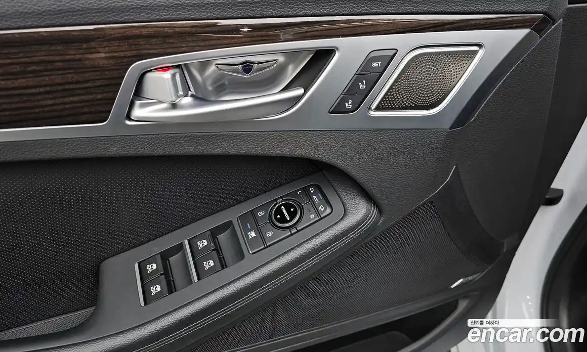 Genesis G80 2018 3.3 Автомат в Москве № 615103, фото 17