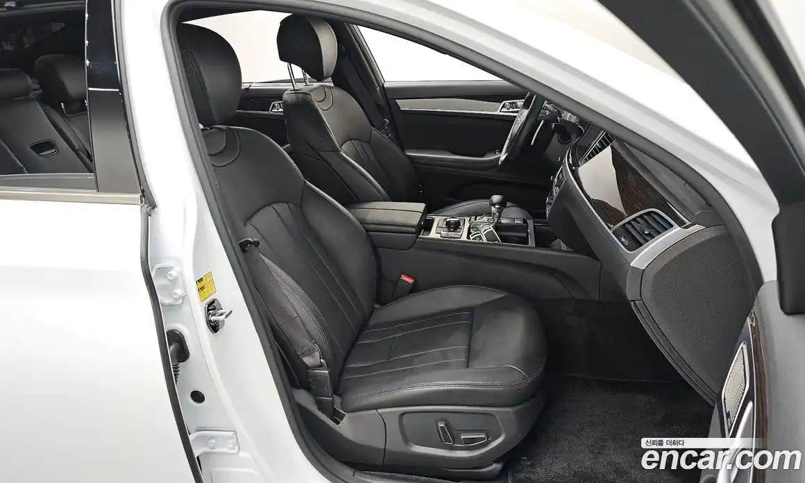 Genesis G80 2018 3.3 Автомат в Москве № 615103, фото 9