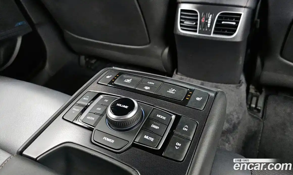 Genesis G80 2018 3.3 Автомат в Москве № 615327, фото 19