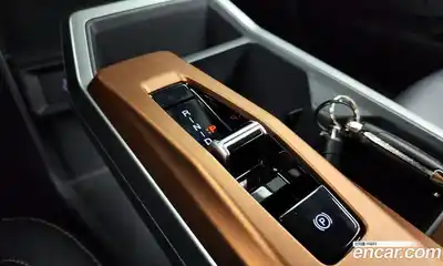 SsangYong Torres 2024 0.2 Автомат в Москве № 615990, миниатюра 9