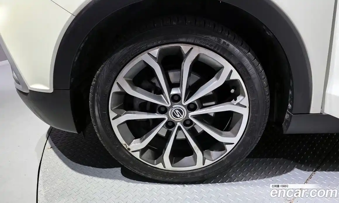 SsangYong TIBOLI 2016 1.6 Автомат в Москве № 617388, фото 5