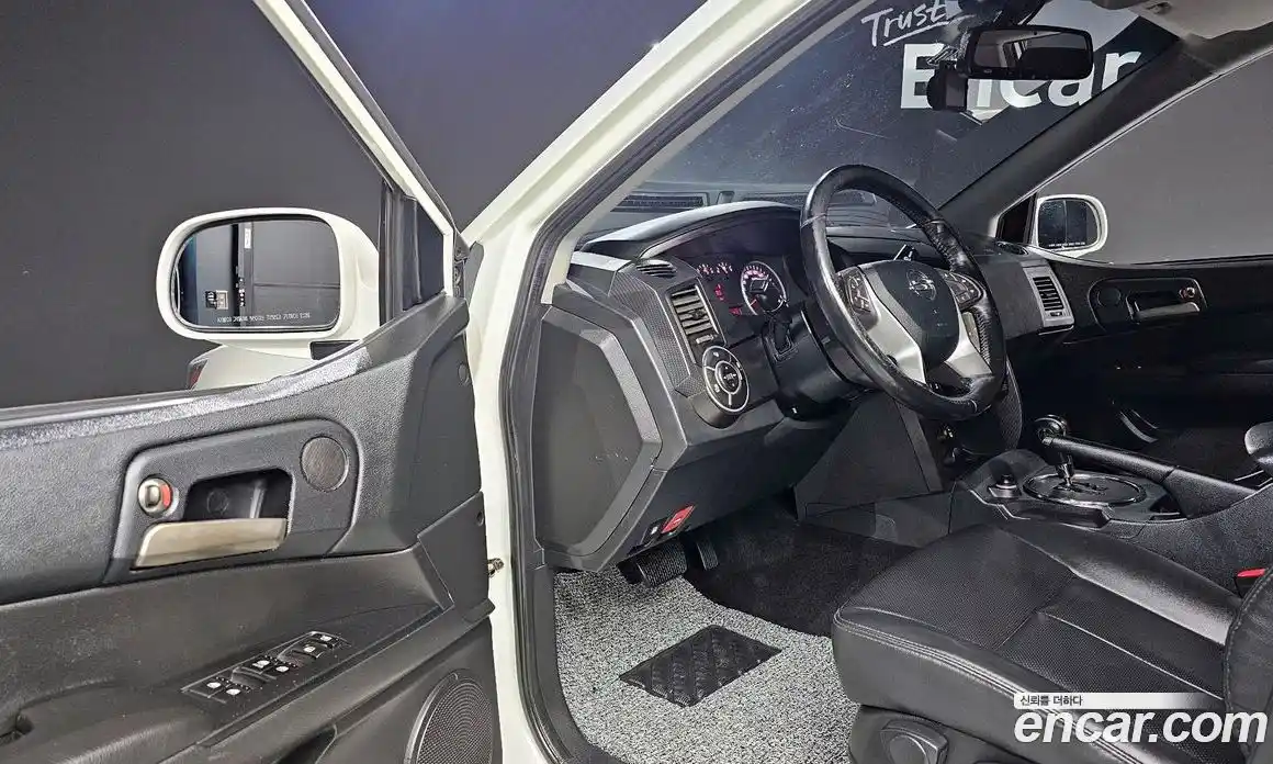 SsangYong Korando 2016 2.0 Автомат в Москве № 617429, фото 10