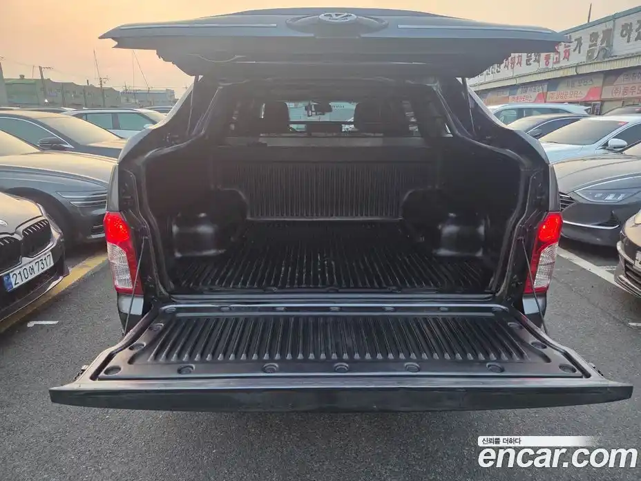 SsangYong Korando 2015 2.0 Автомат в Москве № 618033, фото 15