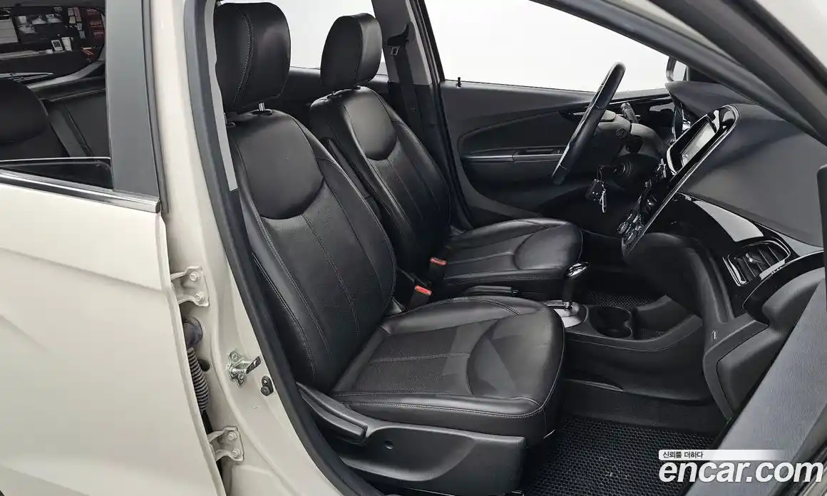 Chevrolet Spark 2016 1.0 Автомат в Москве № 618238, фото 10