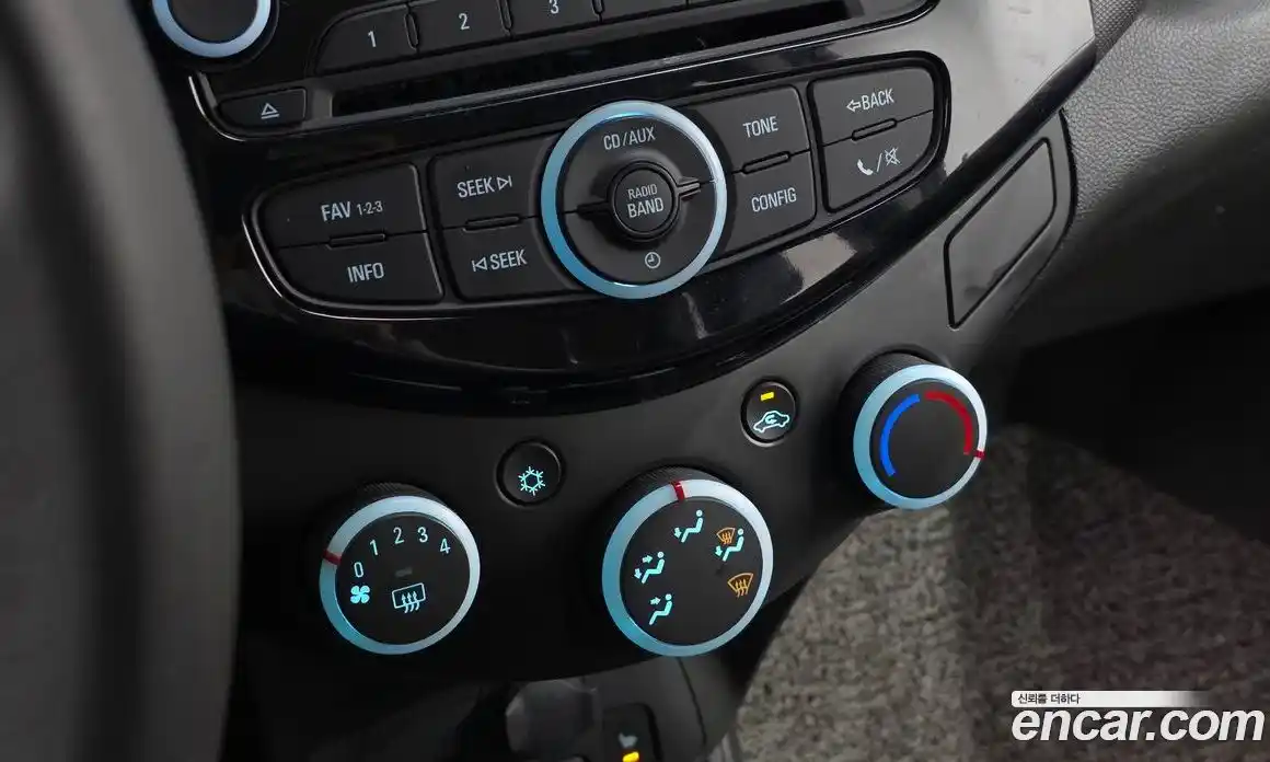 Chevrolet Spark 2014 1.0 Автомат в Москве № 618840, фото 18