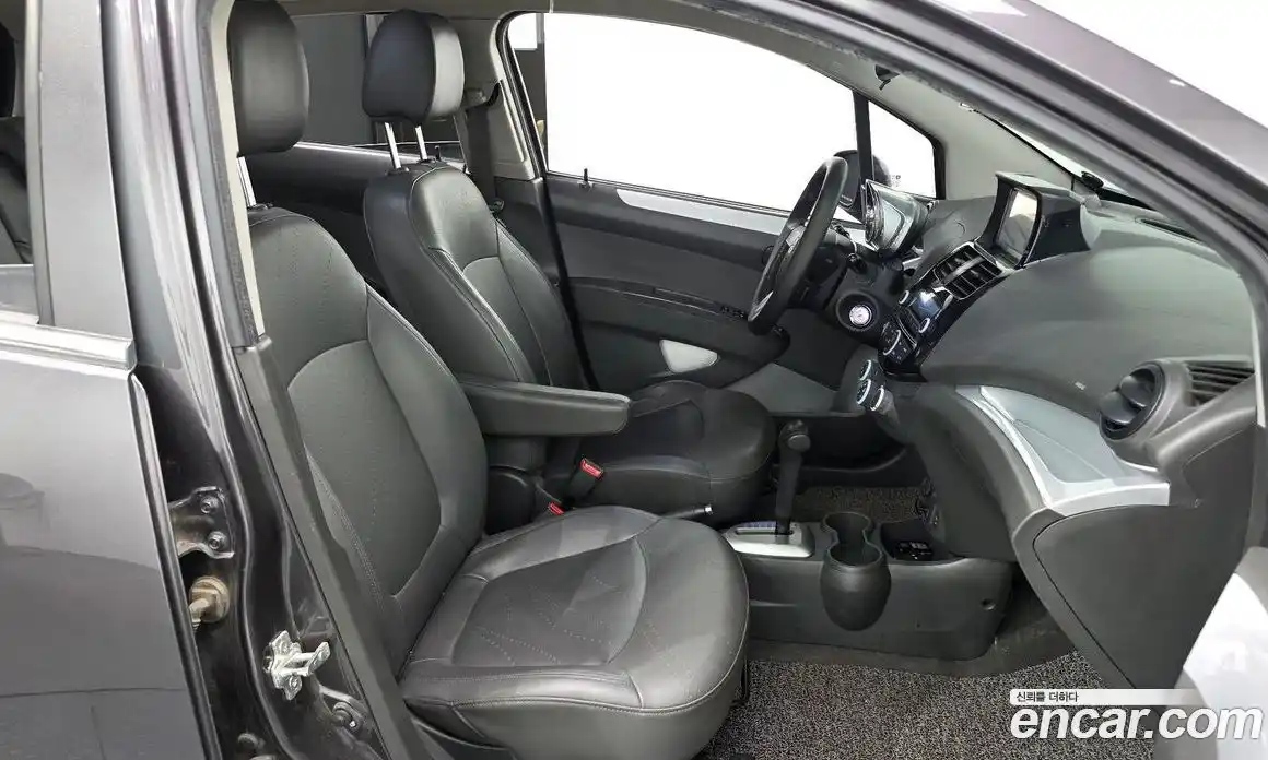 Chevrolet Spark 2014 1.0 Автомат в Москве № 618840, фото 10