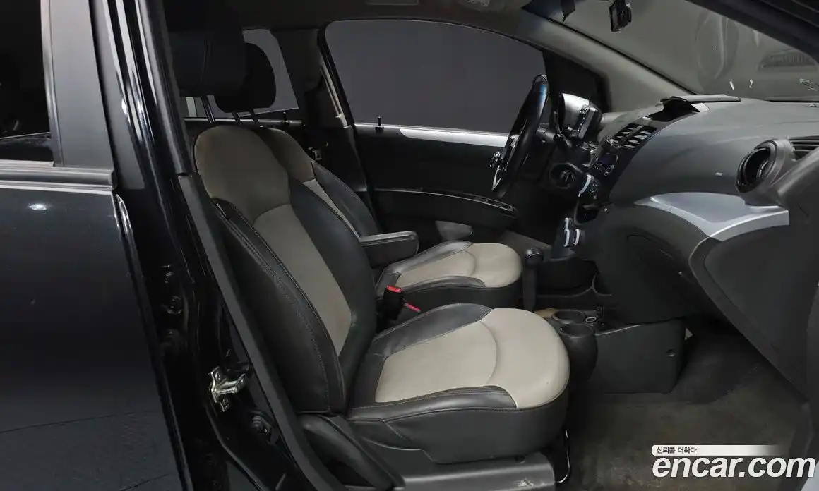 Chevrolet Matiz 2011 1.0 Автомат в Москве № 618904, фото 11