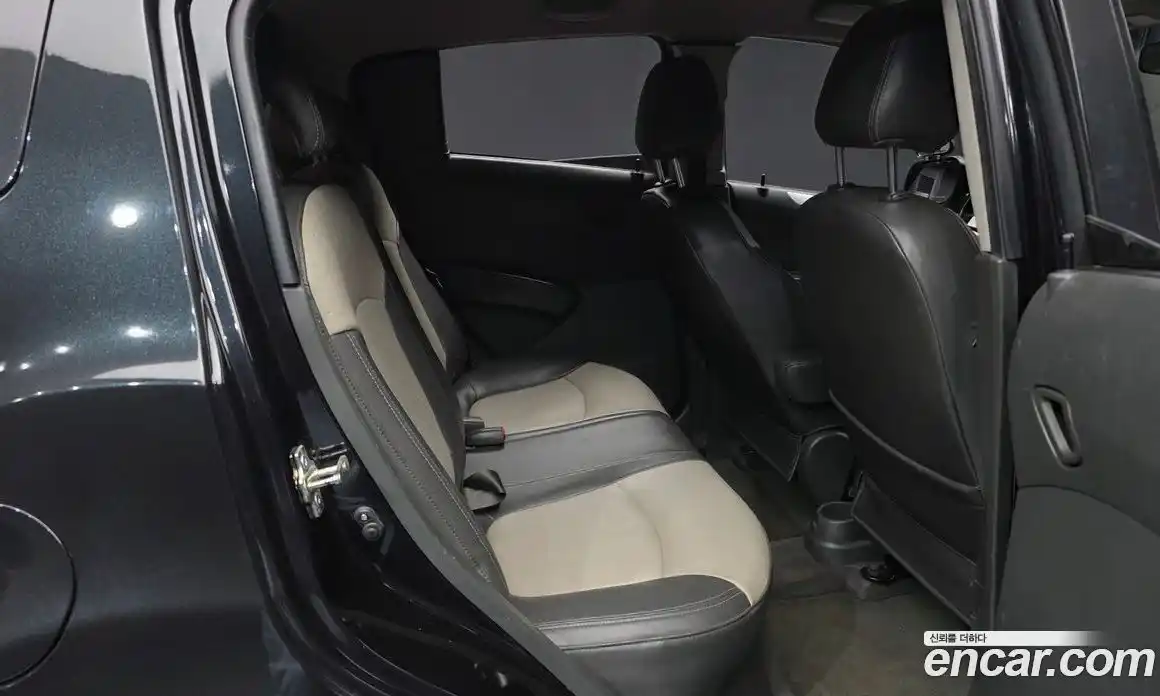 Chevrolet Matiz 2011 1.0 Автомат в Москве № 618904, фото 12