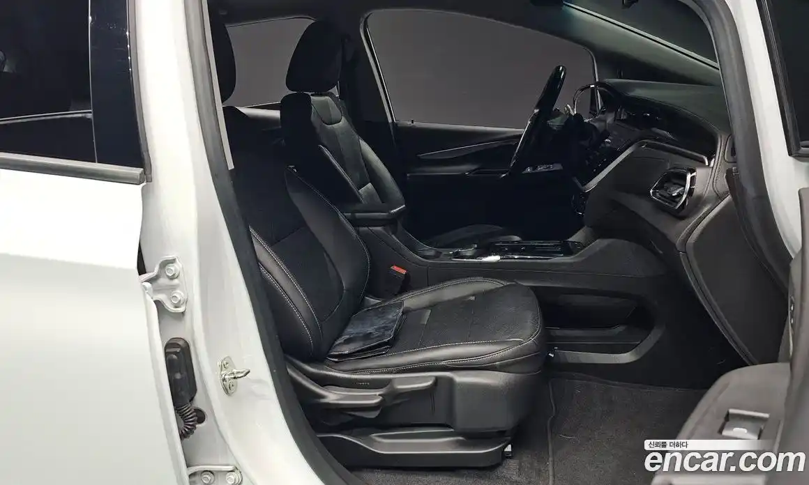 Chevrolet Bolt EV 2022 0.2 Автомат в Москве № 619079, фото 10