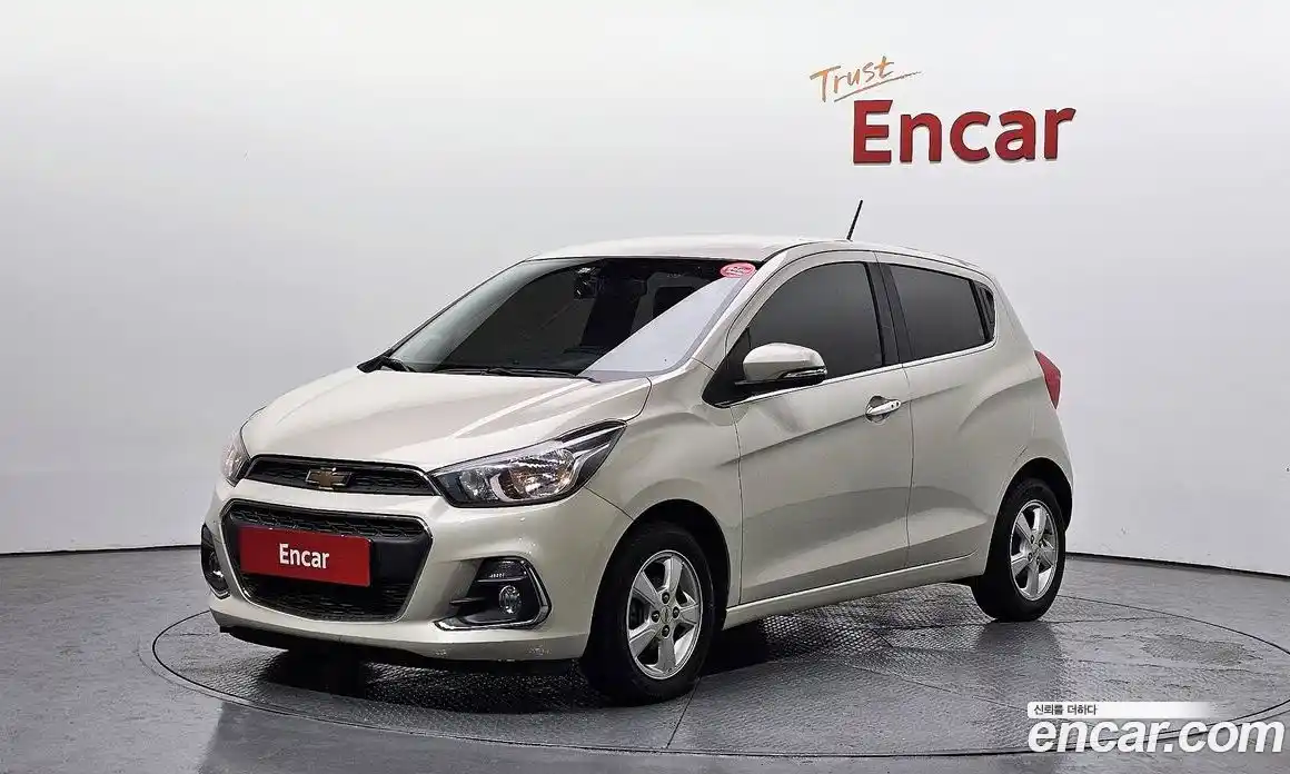 Chevrolet Spark 2016 1.0 Автомат в Москве № 619092, фото 1
